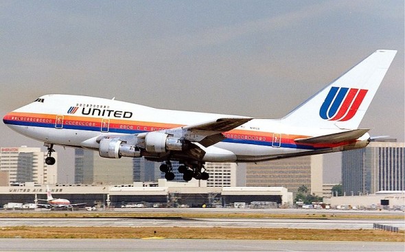 800px-United_Boeing_747SP_Maiwald